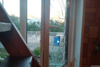 Барнаулка получила травму во время визита полиции в ее дом