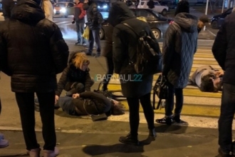 В Барнауле водитель сбил трех женщин