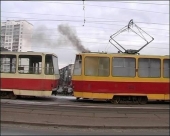 За сутки в Барнауле сгорел трамвай и три автомобиля