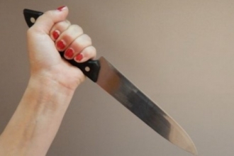 В Барнауле женщина ударила ножом своего сожителя 