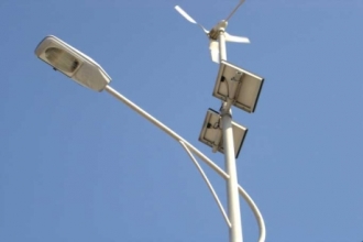 13 фонарей, работающих на солнечной энергии и ветрогенераторах, установят на Алтае 