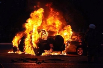 В Новоалтайске горел автомобиль