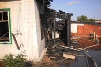 В городе Горняк в огне пожара погибла 8-летняя девочка и ее бабушка
