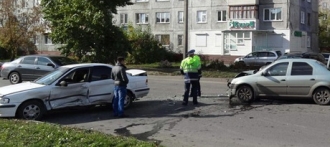 В Барнауле ищут очевидцев ДТП, которое произошло на улице Молодёжной