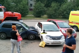 В Барнауле произошло ДТП с участием 4 машин 