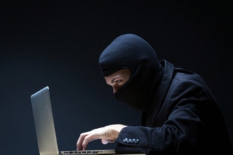 Перед Алтайским судом предстанут кибермошенники