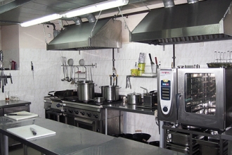 Холодильные столы – практичное оборудование для приготовления и хранения пищи
