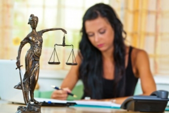 Как выбрать хорошего юриста?