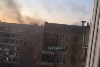 В Барнауле горела многоэтажка 