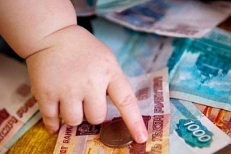 В Алтайском крае должников призывают и обязывают заплатить своим детям алименты