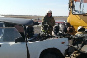 В Алтайском крае произошло ДТП с автобусом и легковым автомобилем