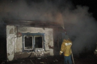 В пожаре в Алтайском крае погиб ребенок вместе с родителями