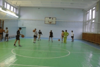 На 32 миллиона рублей федеральных денег отремонтируют 11 спортивных залов в школах Алтайского края