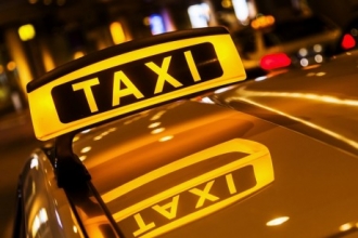 Пенсионерка обвиняется в убийстве водителя такси