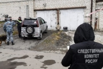 СК предъявил обвинение ревнивцу из Барнаула, который убил коллегу жены возле гаражей