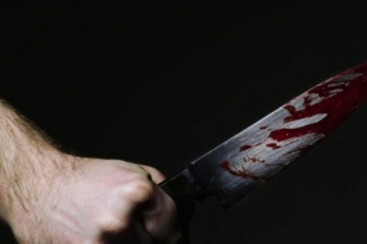 Житель Новоалтайска напал на своего соседа с ножом 