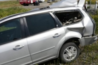Невнимательный водитель на Алтае выехал на переезд и попал под грузовой состав