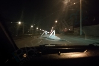 В Интернете появились фото с последствиями ночного урагана в Барнауле 